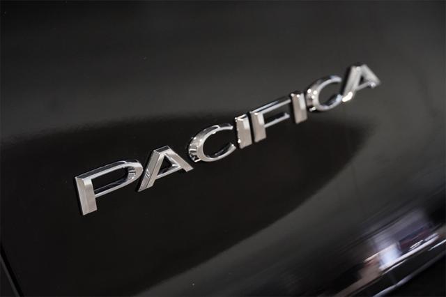 new 2024 Chrysler Pacifica car, priced at $46,411