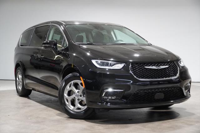 new 2024 Chrysler Pacifica car, priced at $46,411