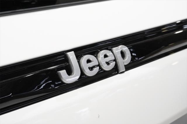 new 2024 Jeep Grand Cherokee car, priced at $33,883