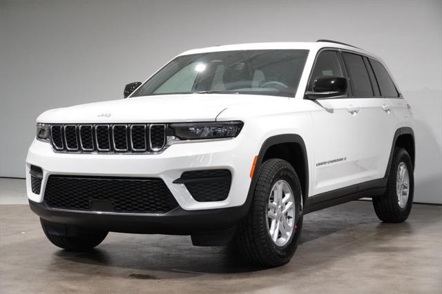 new 2024 Jeep Grand Cherokee car, priced at $33,883