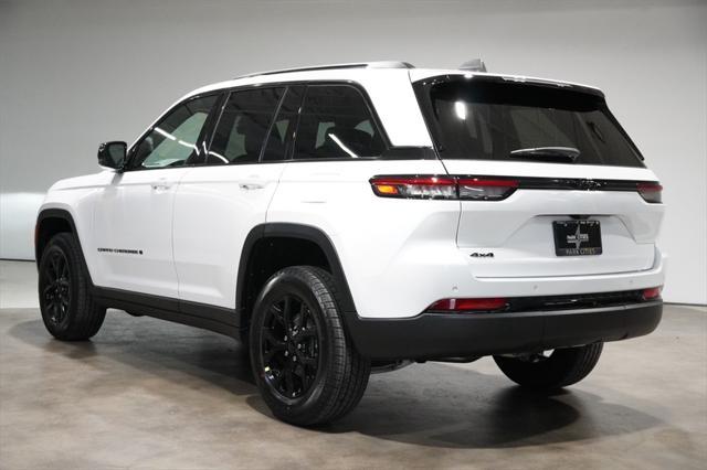 new 2025 Jeep Grand Cherokee car, priced at $41,641