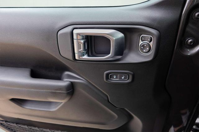 new 2025 Jeep Gladiator car, priced at $47,258