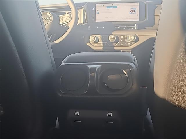 new 2025 Jeep Gladiator car, priced at $45,605