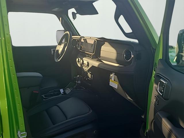 new 2025 Jeep Gladiator car, priced at $45,605