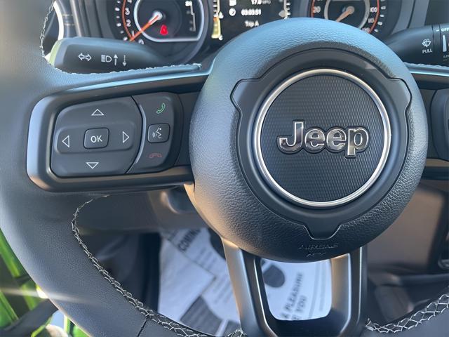 new 2025 Jeep Gladiator car, priced at $47,878