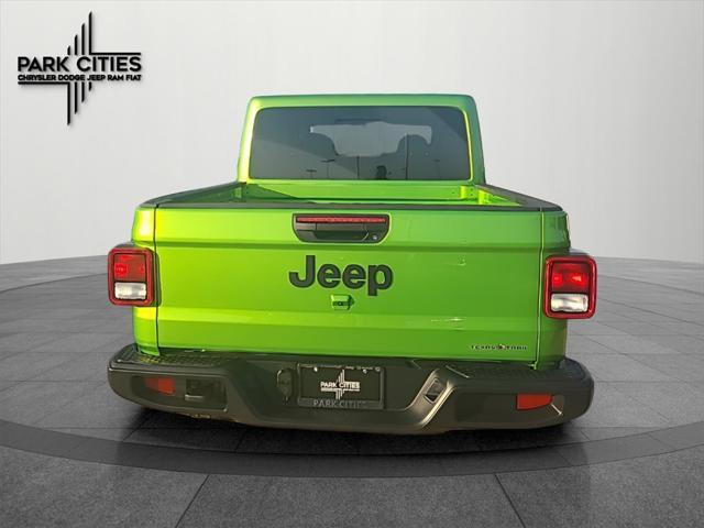 new 2025 Jeep Gladiator car, priced at $45,605