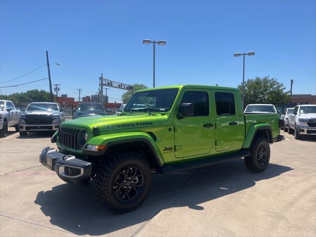 new 2025 Jeep Gladiator car, priced at $45,605