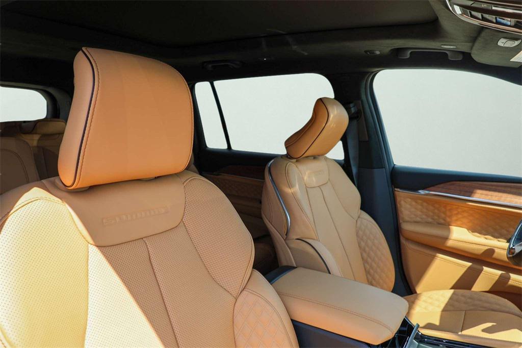 new 2025 Jeep Grand Cherokee L car, priced at $57,183