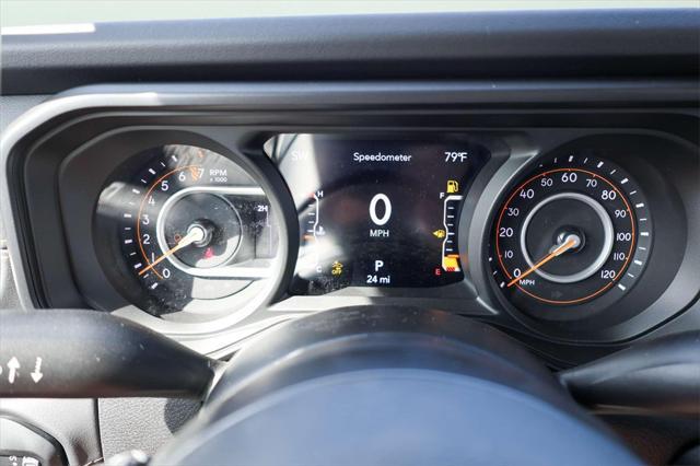 new 2025 Jeep Gladiator car, priced at $41,277