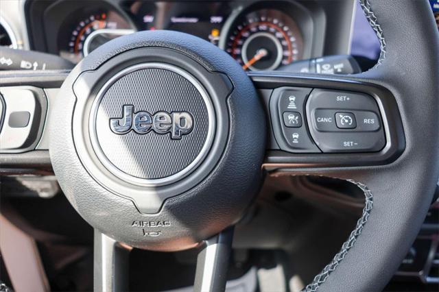 new 2025 Jeep Gladiator car, priced at $41,277