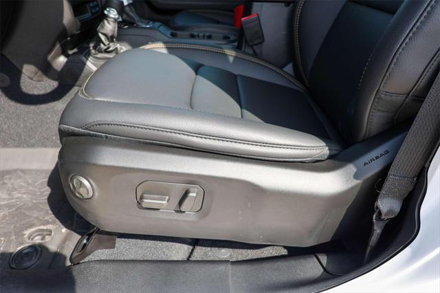 new 2025 Jeep Gladiator car, priced at $41,277
