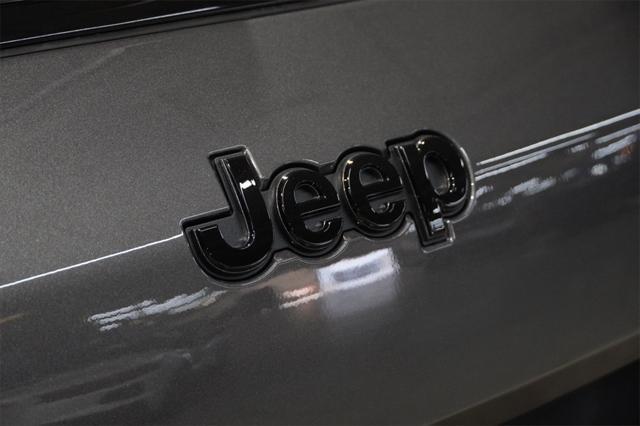 new 2024 Jeep Grand Cherokee L car, priced at $38,387