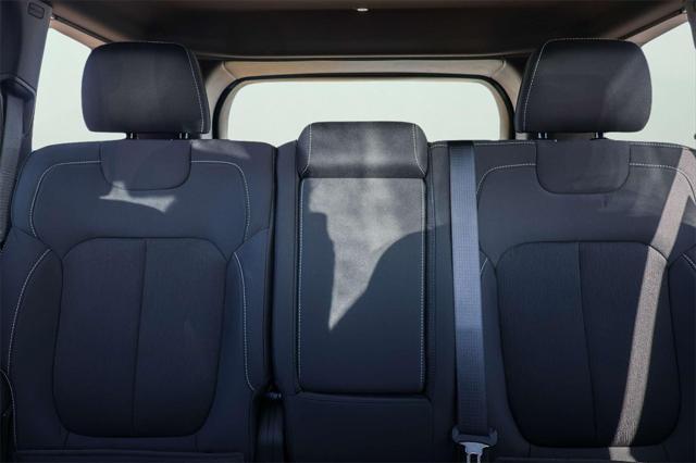 new 2025 Jeep Grand Cherokee car, priced at $36,953