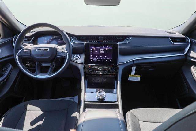 new 2025 Jeep Grand Cherokee car, priced at $36,953