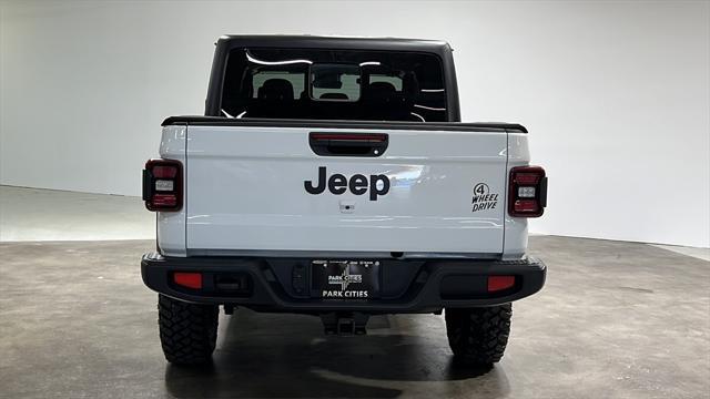 new 2024 Jeep Gladiator car, priced at $43,894