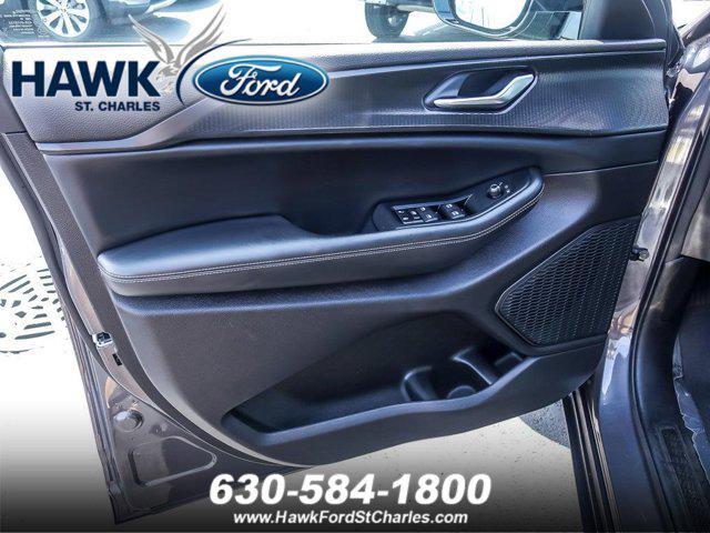 used 2024 Jeep Grand Cherokee car, priced at $35,800