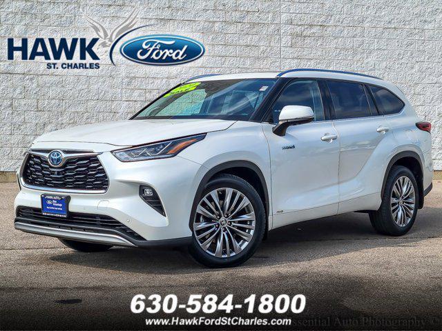 used 2020 Toyota Highlander Hybrid car, priced at $31,400