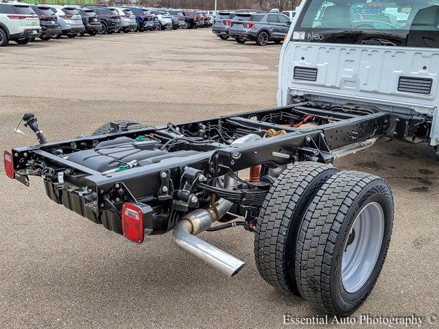 new 2025 Ford F-450 car, priced at $63,985
