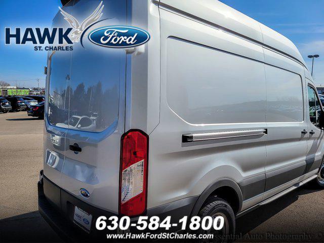 new 2025 Ford Transit-250 car