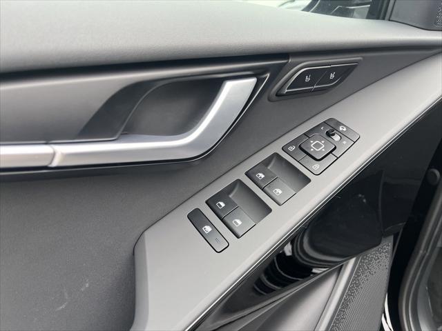 new 2024 Kia Niro Plug-In Hybrid car, priced at $41,765