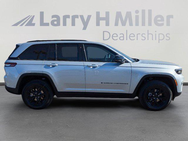 new 2025 Jeep Grand Cherokee car, priced at $47,525