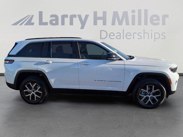 new 2025 Jeep Grand Cherokee car, priced at $47,695