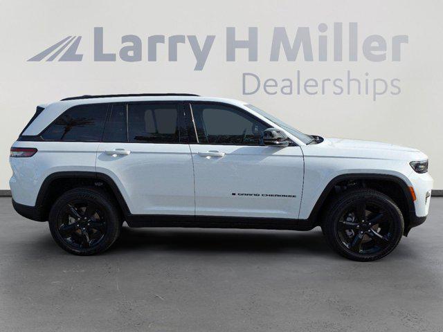 new 2025 Jeep Grand Cherokee car, priced at $44,079