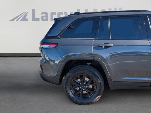 new 2025 Jeep Grand Cherokee car, priced at $47,525