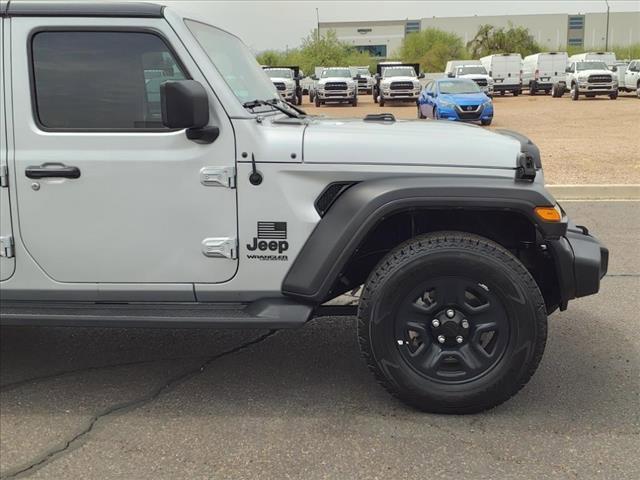 used 2022 Jeep Wrangler Unlimited car, priced at $31,921
