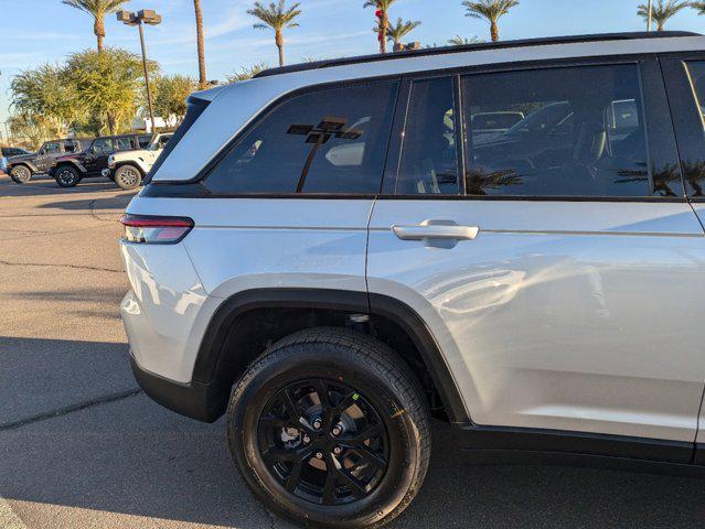 new 2025 Jeep Grand Cherokee car, priced at $45,799