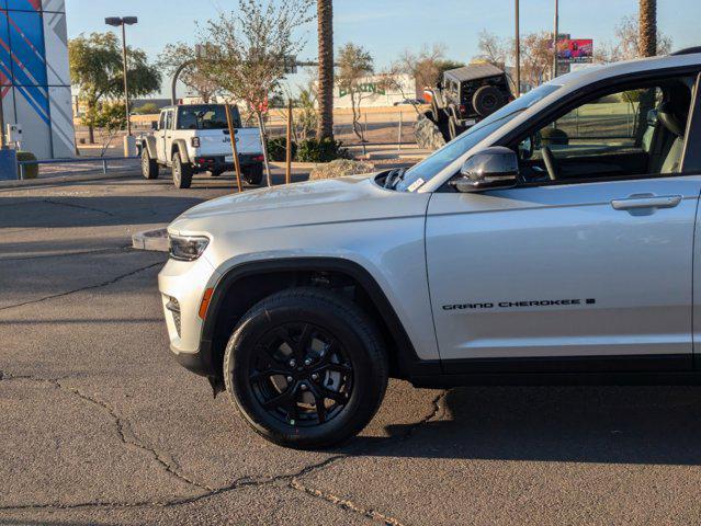 new 2025 Jeep Grand Cherokee car, priced at $45,799