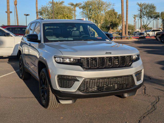 new 2025 Jeep Grand Cherokee car, priced at $45,799