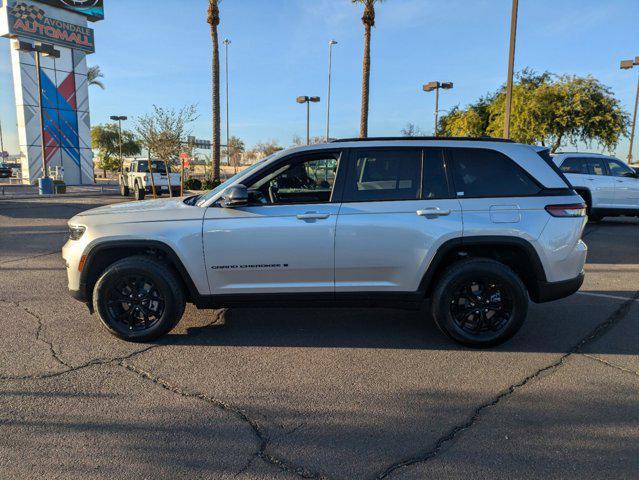 new 2025 Jeep Grand Cherokee car, priced at $45,799