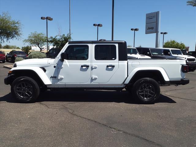 new 2024 Jeep Gladiator car, priced at $44,149