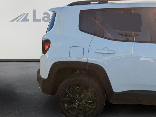 new 2022 Jeep Renegade car, priced at $22,234