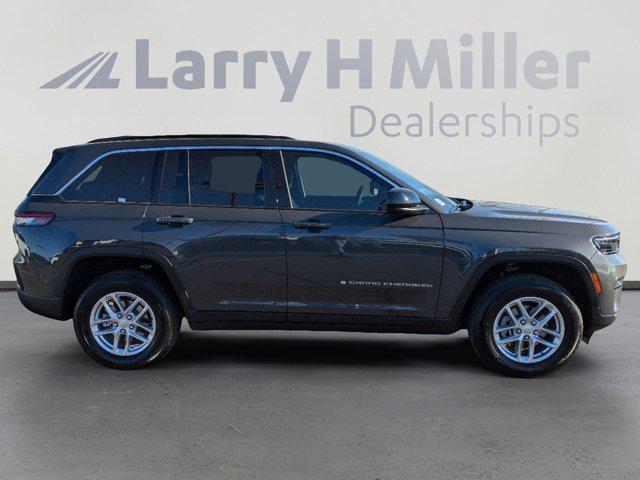 new 2025 Jeep Grand Cherokee car, priced at $42,175