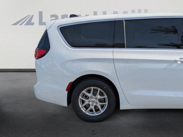 new 2025 Chrysler Pacifica car, priced at $42,792