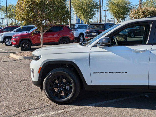 new 2025 Jeep Grand Cherokee car, priced at $45,263