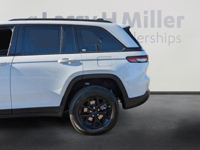 new 2025 Jeep Grand Cherokee car, priced at $45,263