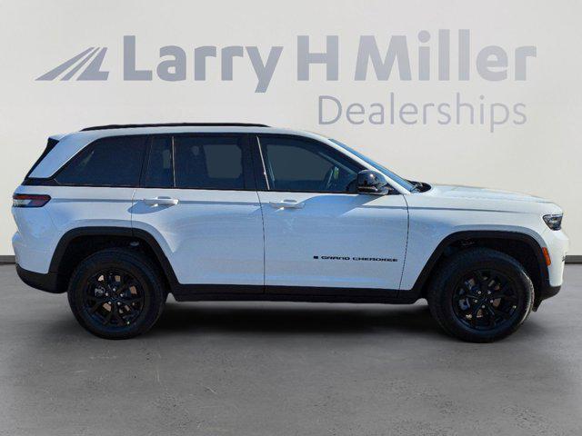 new 2025 Jeep Grand Cherokee car, priced at $45,263