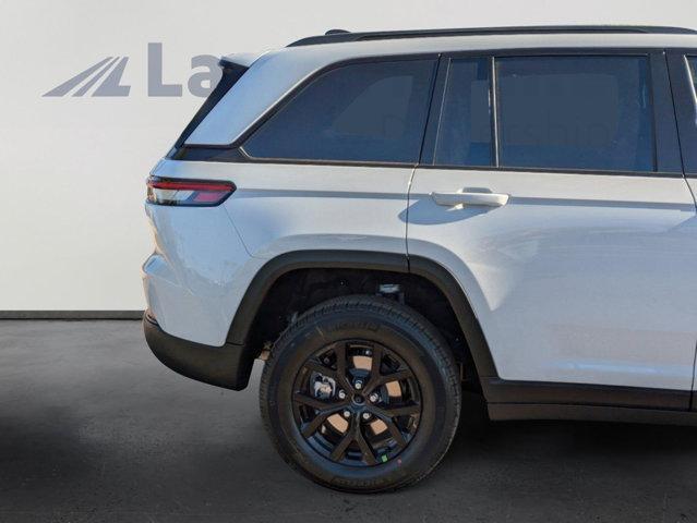 new 2025 Jeep Grand Cherokee car, priced at $45,263