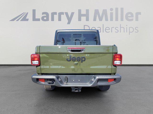 new 2024 Jeep Gladiator car, priced at $41,274