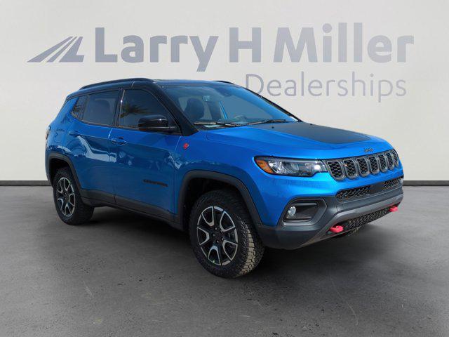 new 2025 Jeep Compass car, priced at $33,084