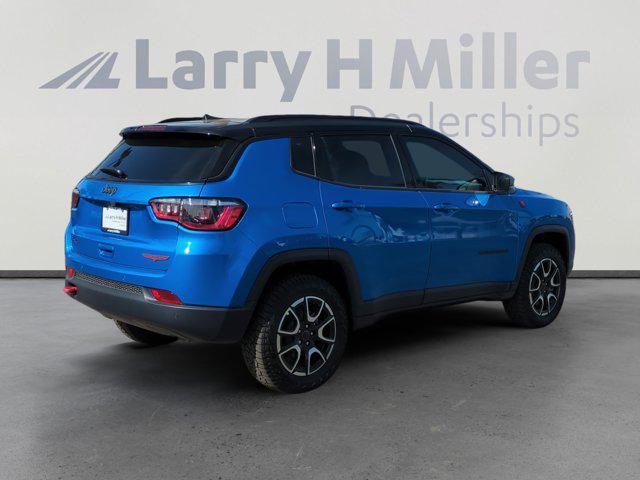 new 2025 Jeep Compass car, priced at $33,084