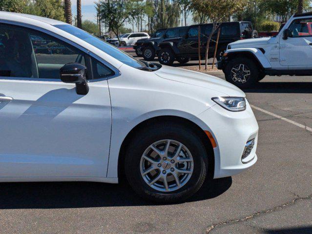 new 2024 Chrysler Pacifica car, priced at $38,499