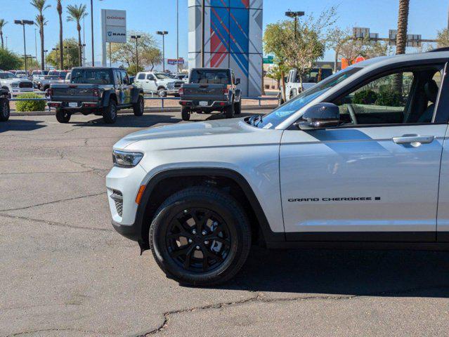 new 2025 Jeep Grand Cherokee car, priced at $47,525