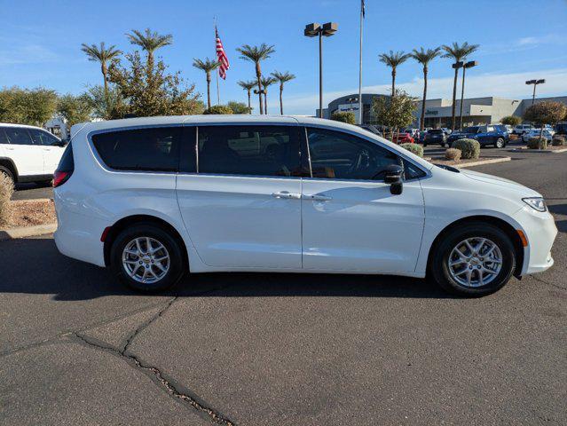 new 2025 Chrysler Pacifica car, priced at $42,792