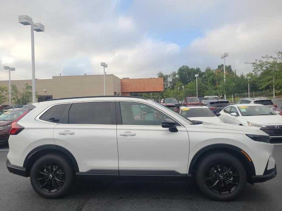 new 2025 Honda CR-V Hybrid car, priced at $40,155