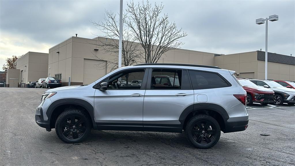 used 2022 Honda Pilot car, priced at $36,217