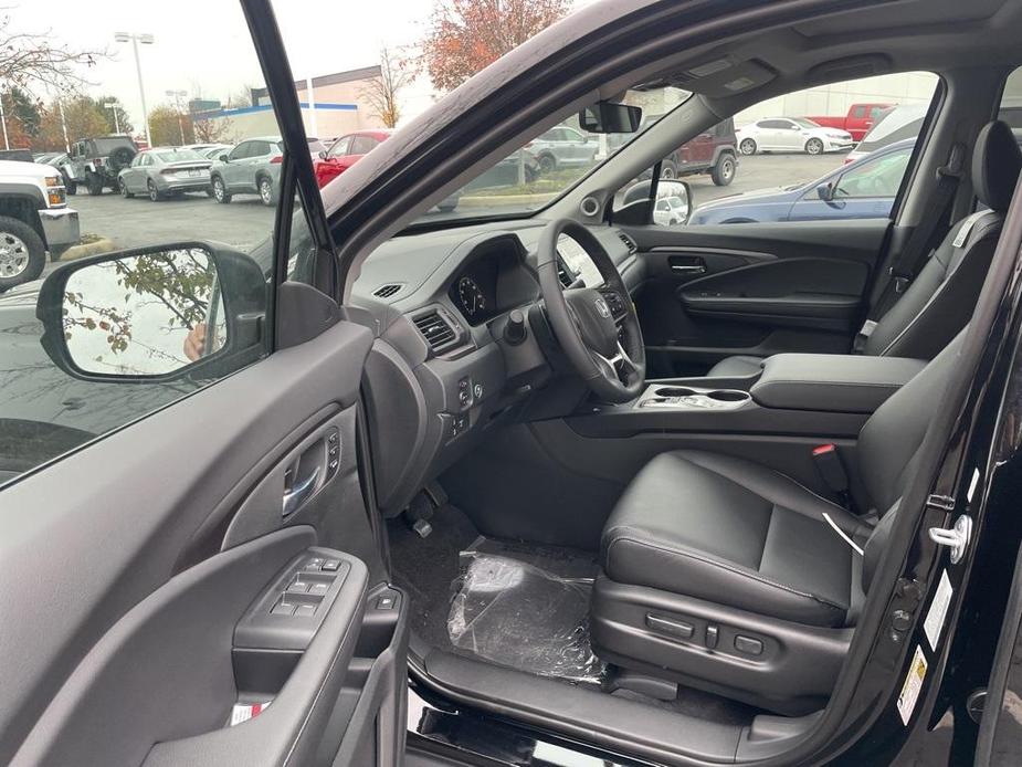 new 2025 Honda Ridgeline car, priced at $42,875